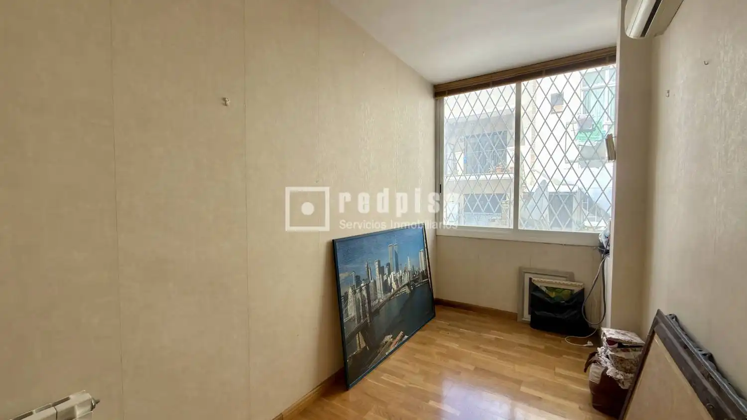 Dormitori de Pis en venda en Barcelona amb Parquet