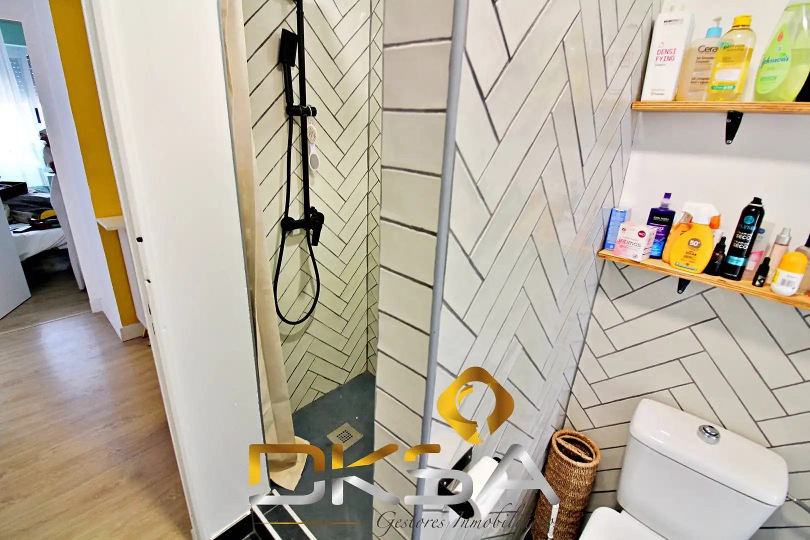 Bathroom of Flat for rent in Castellón de la Plana / Castelló de la Plana  with Heating, Parquet flooring and Furnished