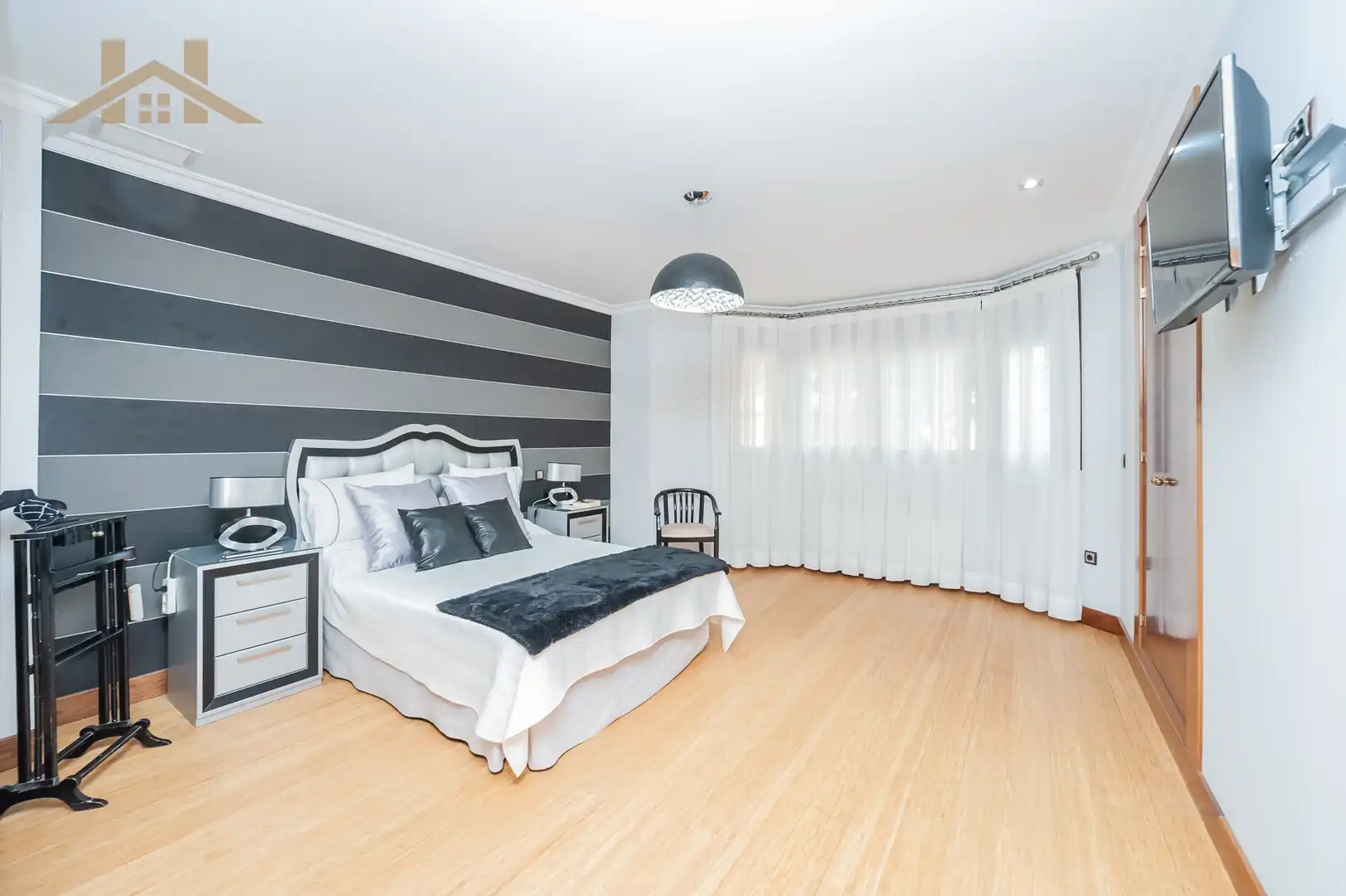 Bedroom of Houses for sale in La Montaña - El Cortijo