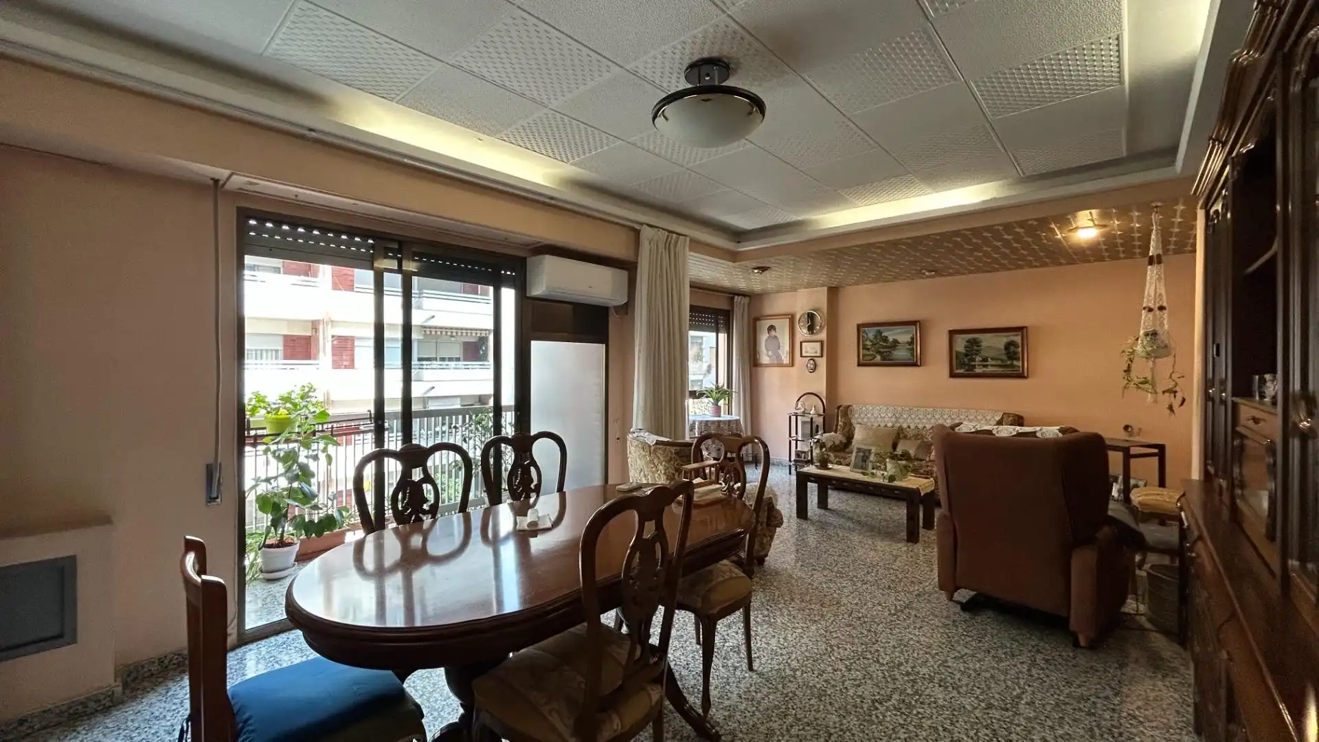 Comedor de Piso en venta en  Valencia Capital con Aire acondicionado y Balcón