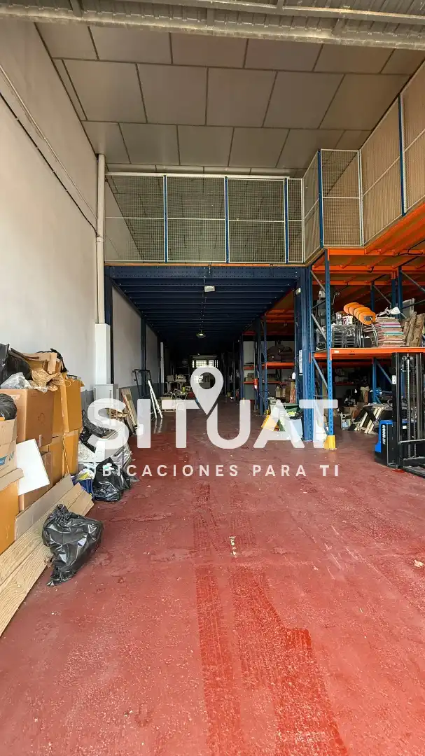 Nau industrial en venda en Santa Coloma de Cervelló amb Calefacció i Alarma