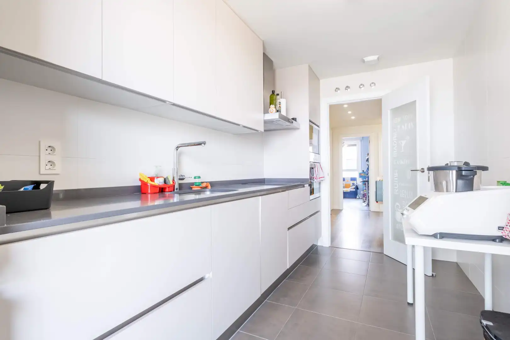 Cocina de Ático en venta en Zaragoza con Calefacción, Jardín privado y Terraza
