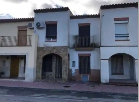 Adossat en venda a Íllora