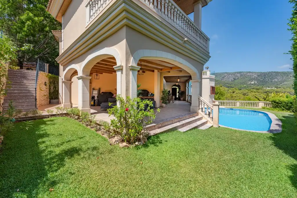 Garden of Houses for sale in Calvià  with Air Conditioner, Private garden and Terrace