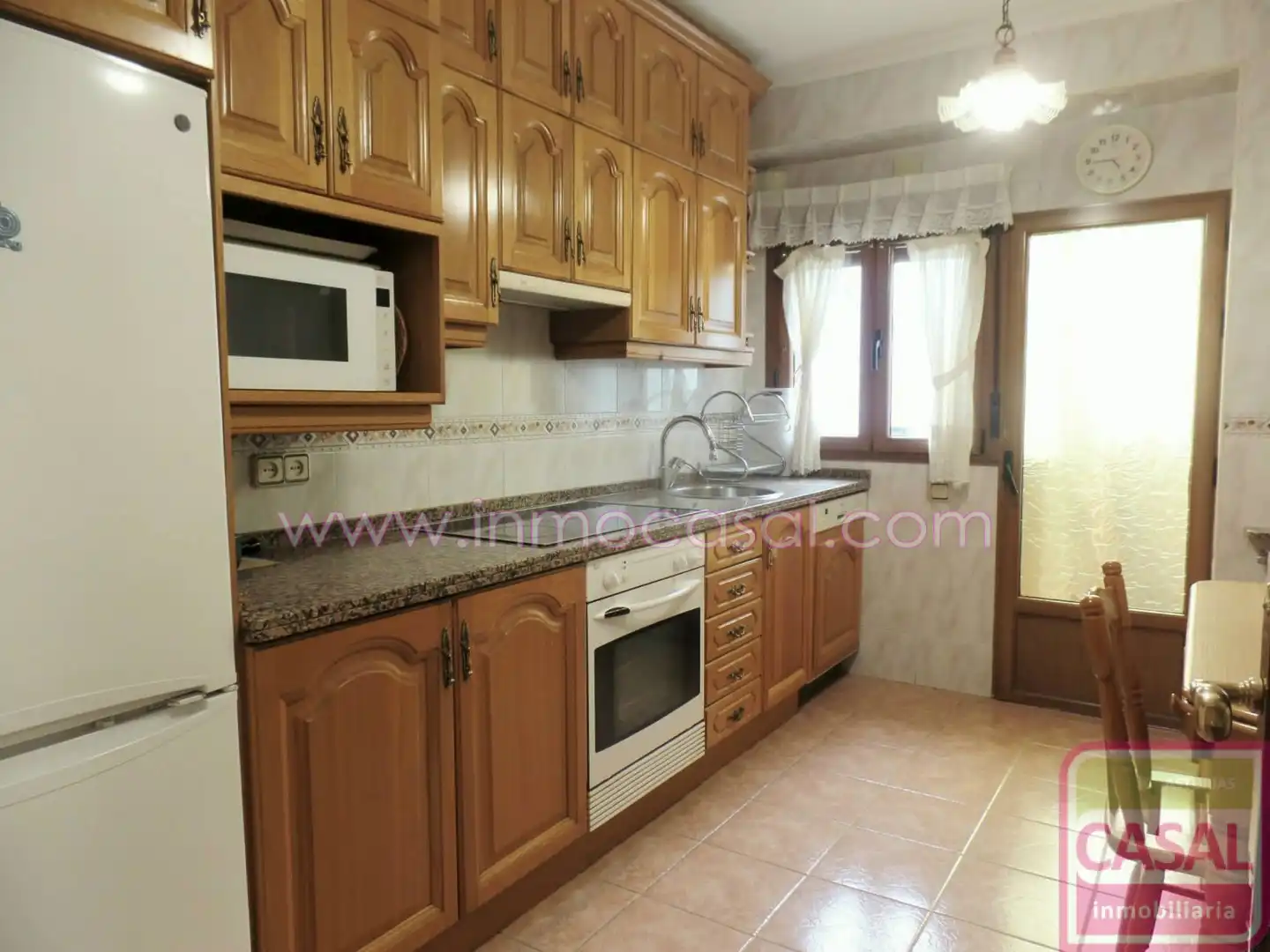 Küche von Wohnung zur Miete in Oviedo  mit Heizung, Terrasse und Möbliert