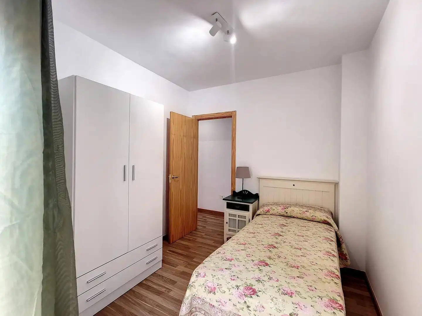 Bedroom of Flat for sale in La Zubia  with Furnished and Balcony