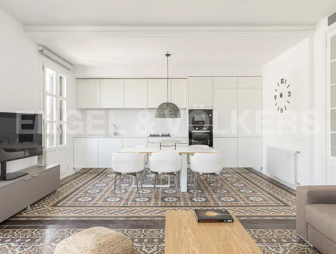 Cuina de Pis de lloguer en Barcelona amb Aire condicionat, Calefacció i Parquet