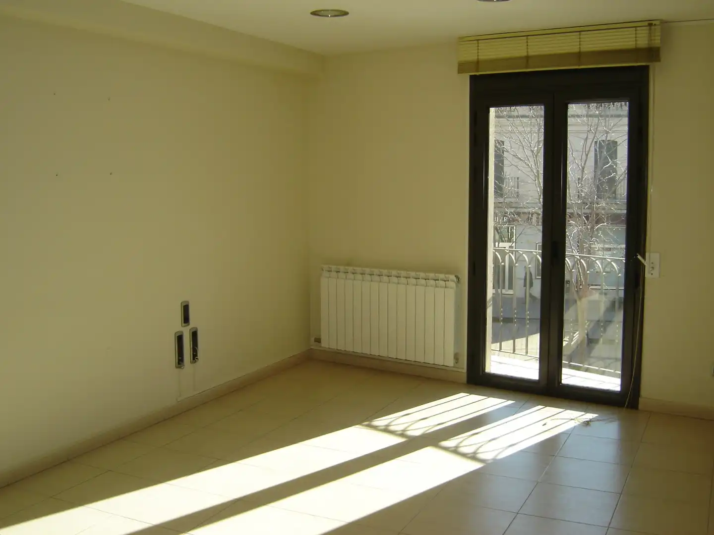 Oficina de alquiler en La Bisbal d'Empordà con Aire acondicionado y Calefacción
