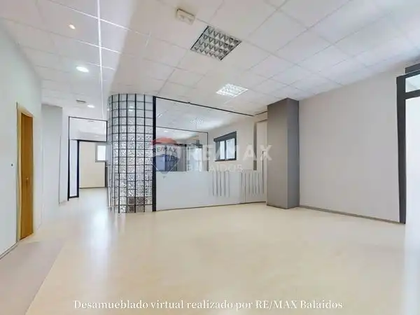 Local en venda en Vigo  amb Aire condicionat i Calefacció