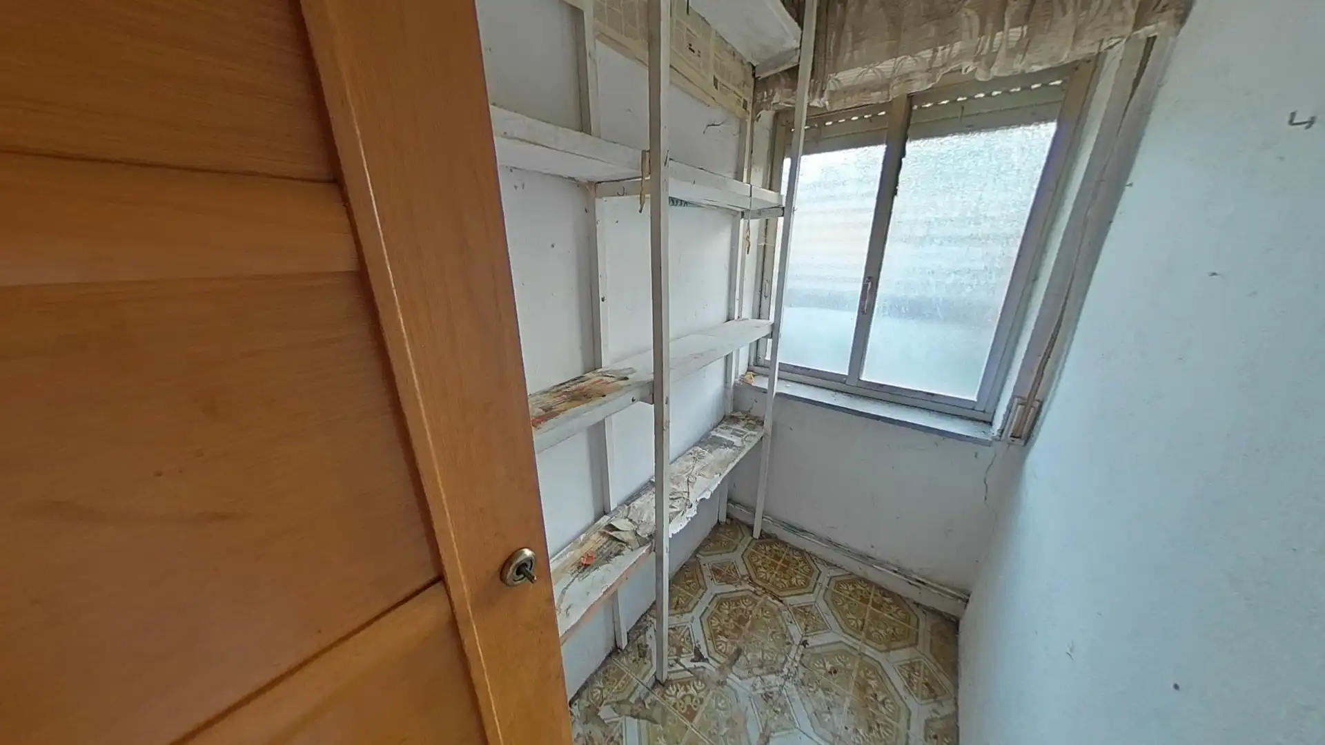 Bedroom of Houses for sale in Valdesamario