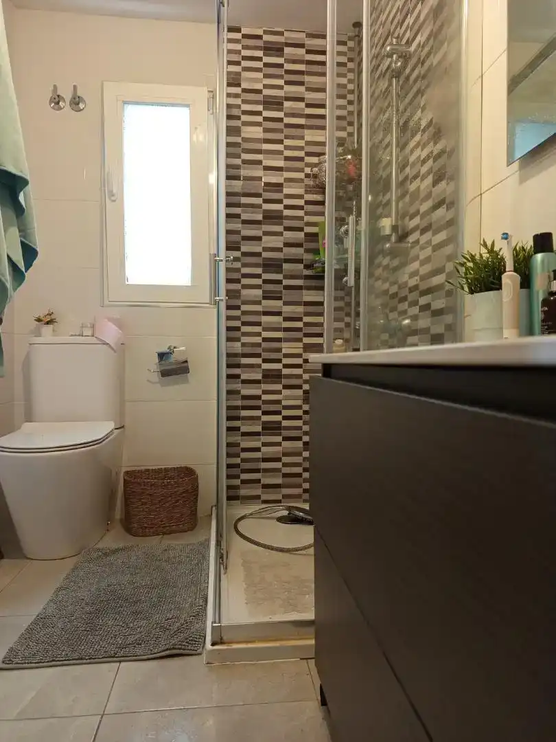 Baño de Piso en venta en Culleredo con Horno y Lavadora