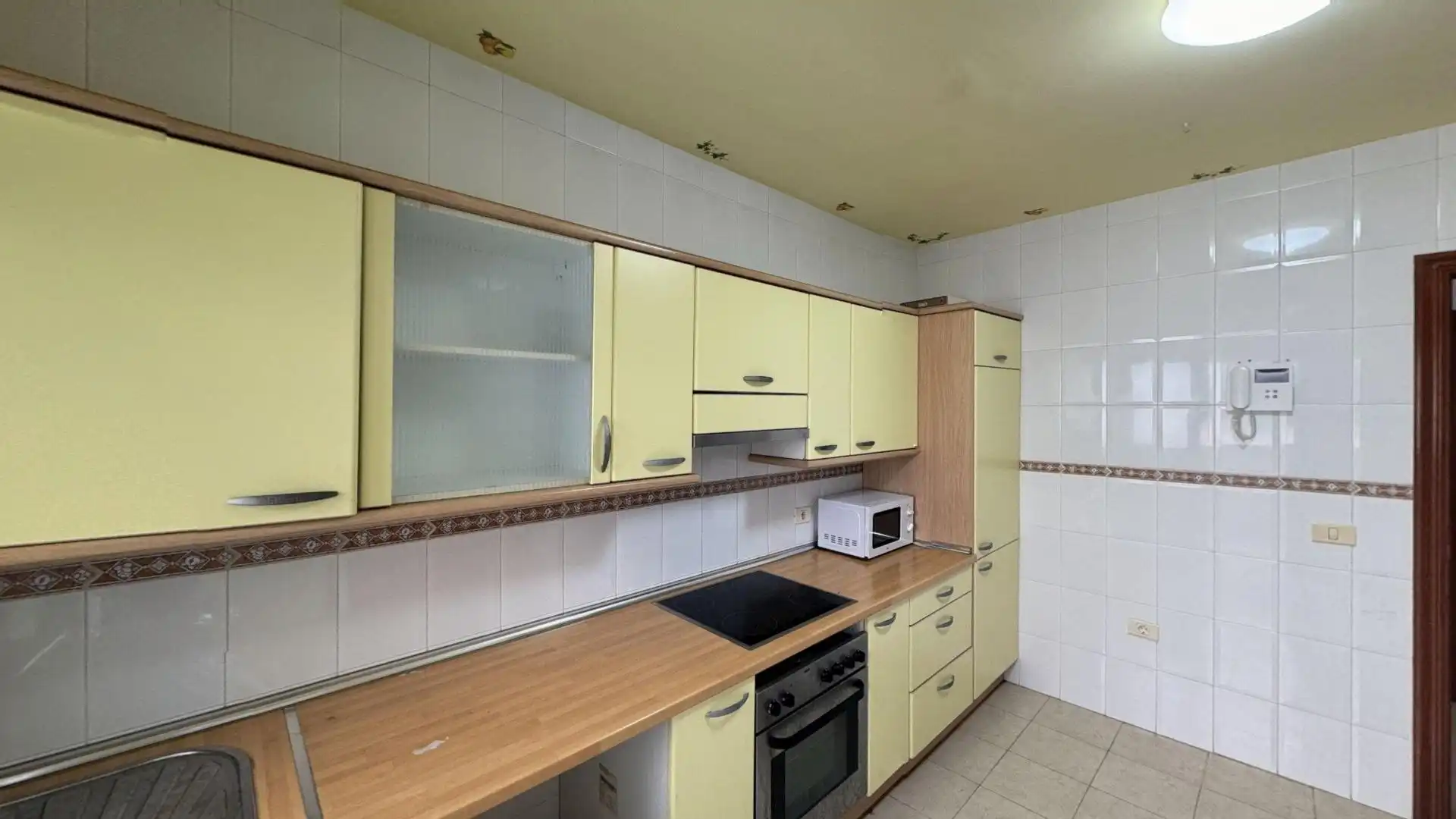 Cocina de Piso en venta en Gáldar con Terraza, Trastero y Balcón