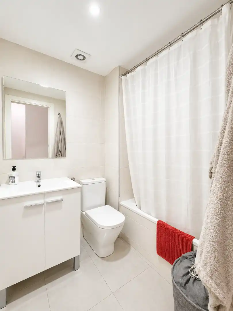 Bathroom of Detached homes for sale in Castellar del Vallès  with Air Conditioner, Heating and Parquet flooring