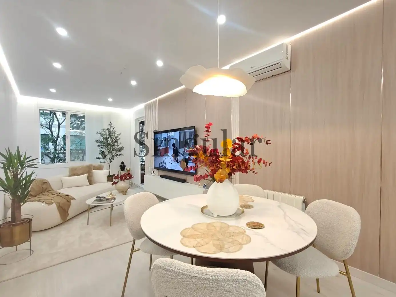 Sala de estar de Piso en venta en Barcelona con Aire acondicionado, Calefacción y Amueblado