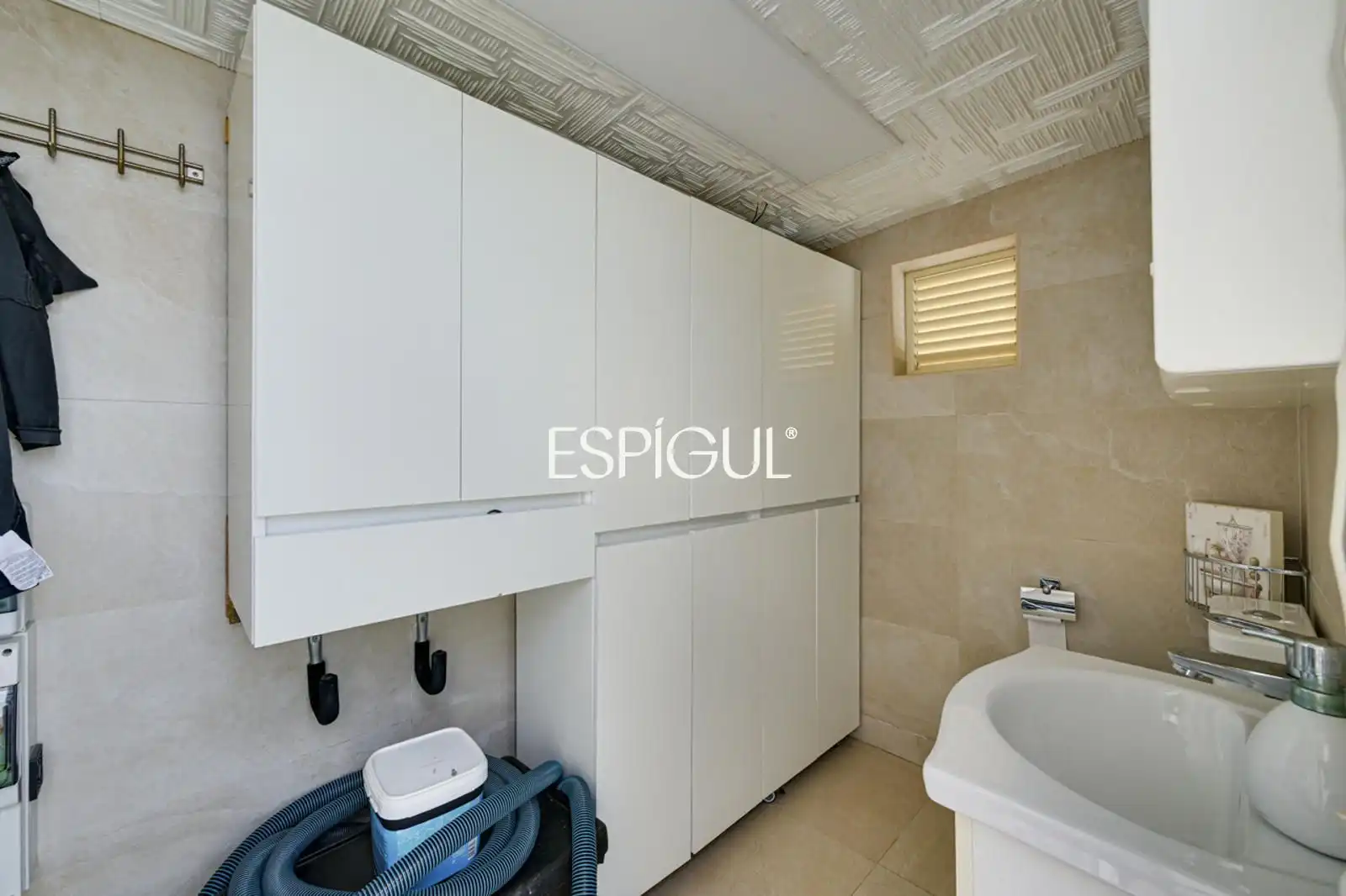 Bathroom of Houses for sale in Rubí  with Air Conditioner, Heating and Terrace