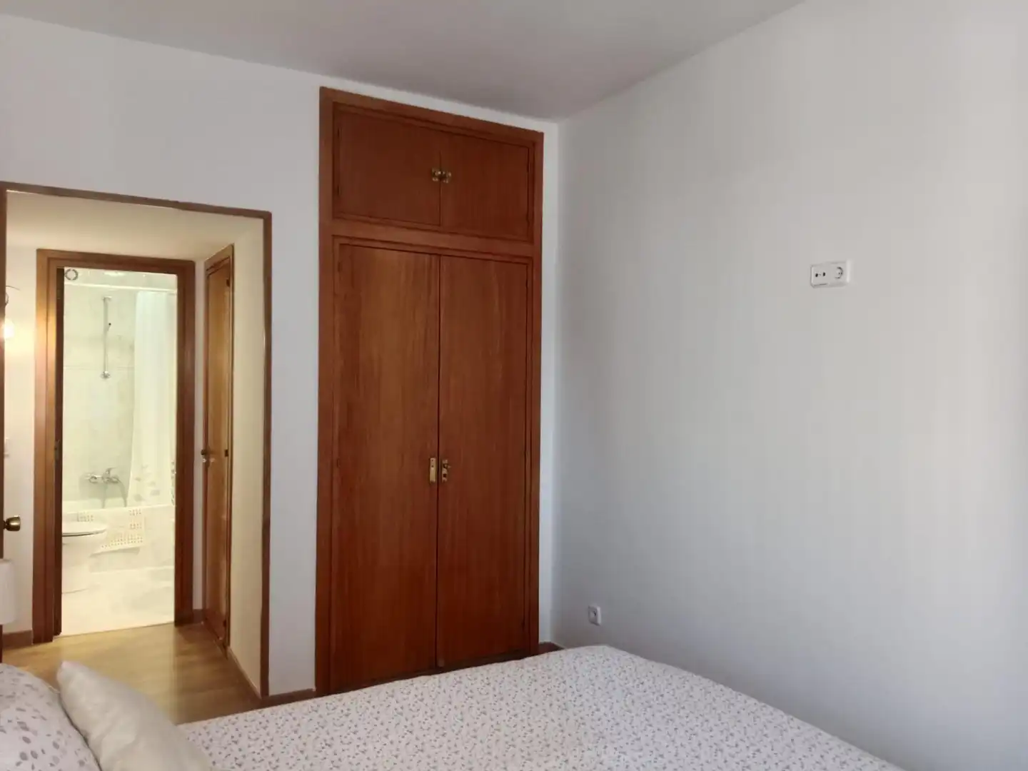 Habitación de Piso de alquiler en Madrid con Aire acondicionado, Calefacción y Amueblado