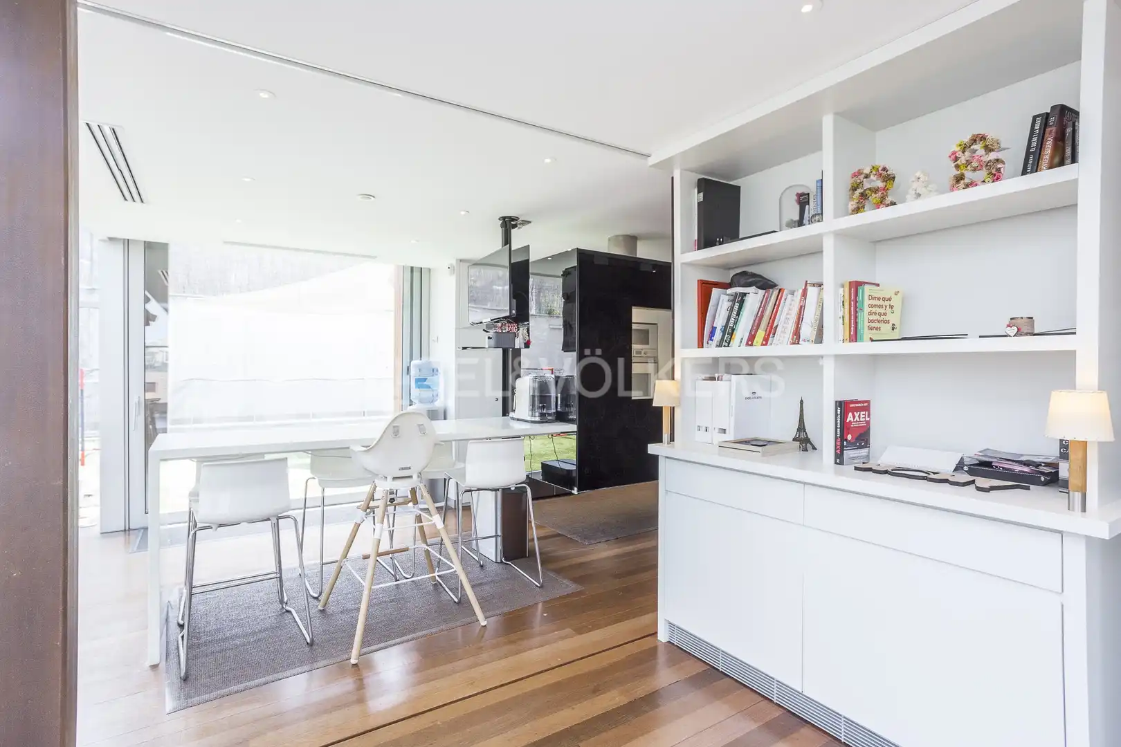 Sala de estar de Casa o chalet en venta en El Papiol con Aire acondicionado, Calefacción y Jardín privado