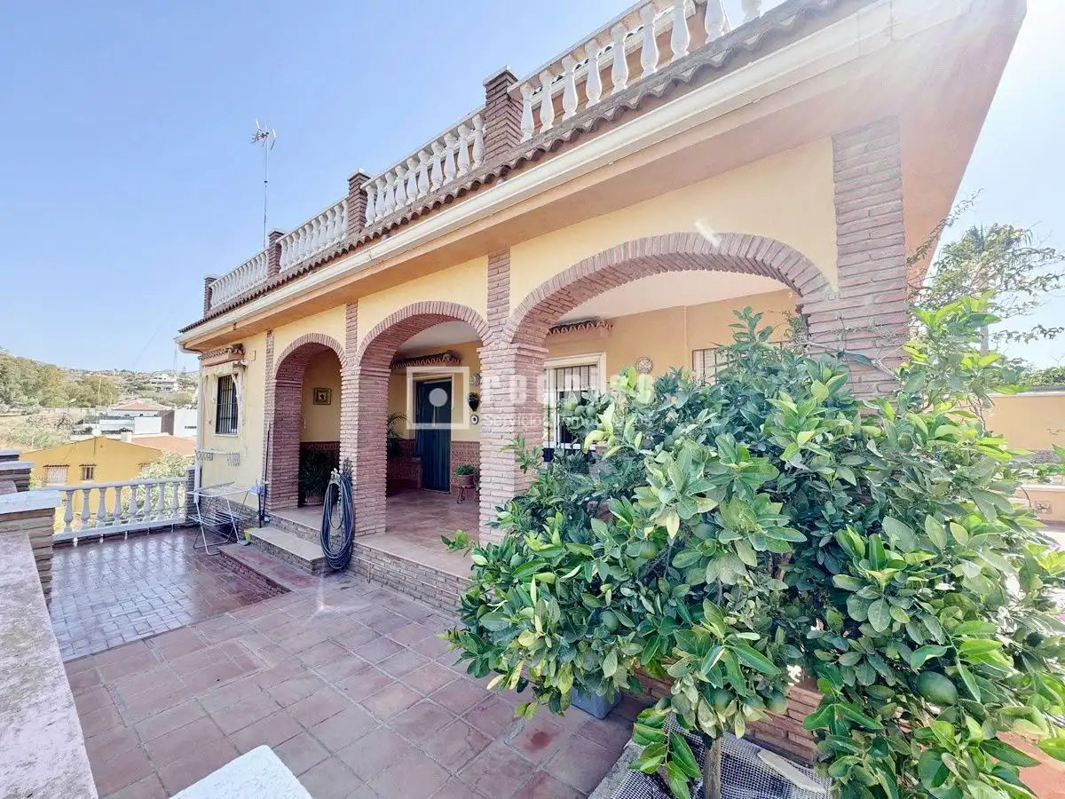 Vista exterior de Casa o chalet en venta en Málaga con Aire acondicionado, Jardín privado y Piscina