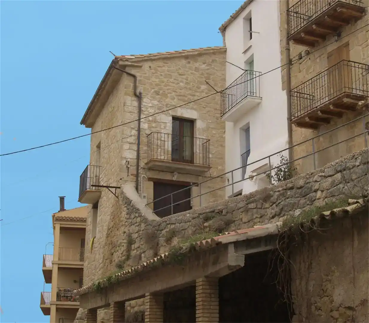 Vista exterior de Finca rústica en venda en Horta de Sant Joan amb Aire condicionat i Balcó