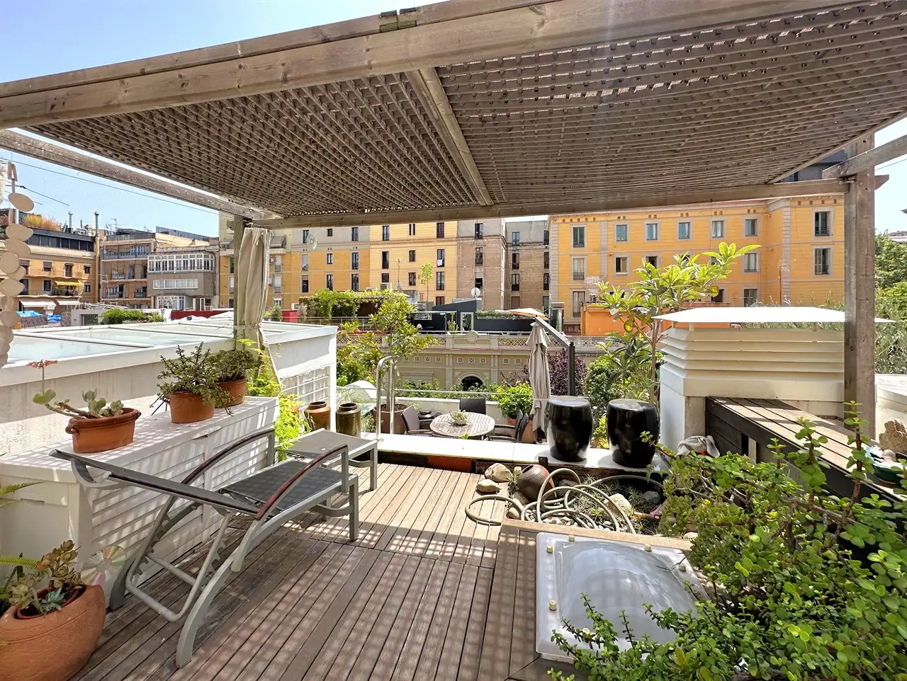 Terrace of Houses for sale in Barcelona  with Parquet flooring, Terrace and Furnished