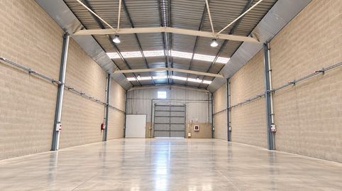 Conjunto de 6 naves industriales en venta en Sils  4.846 m2 de parcela