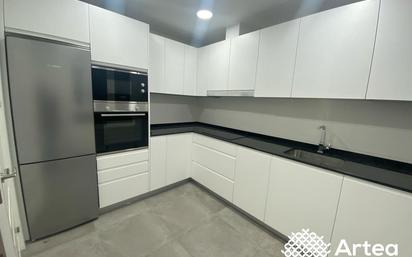 Kitchen of Flat for sale in Bilbao 