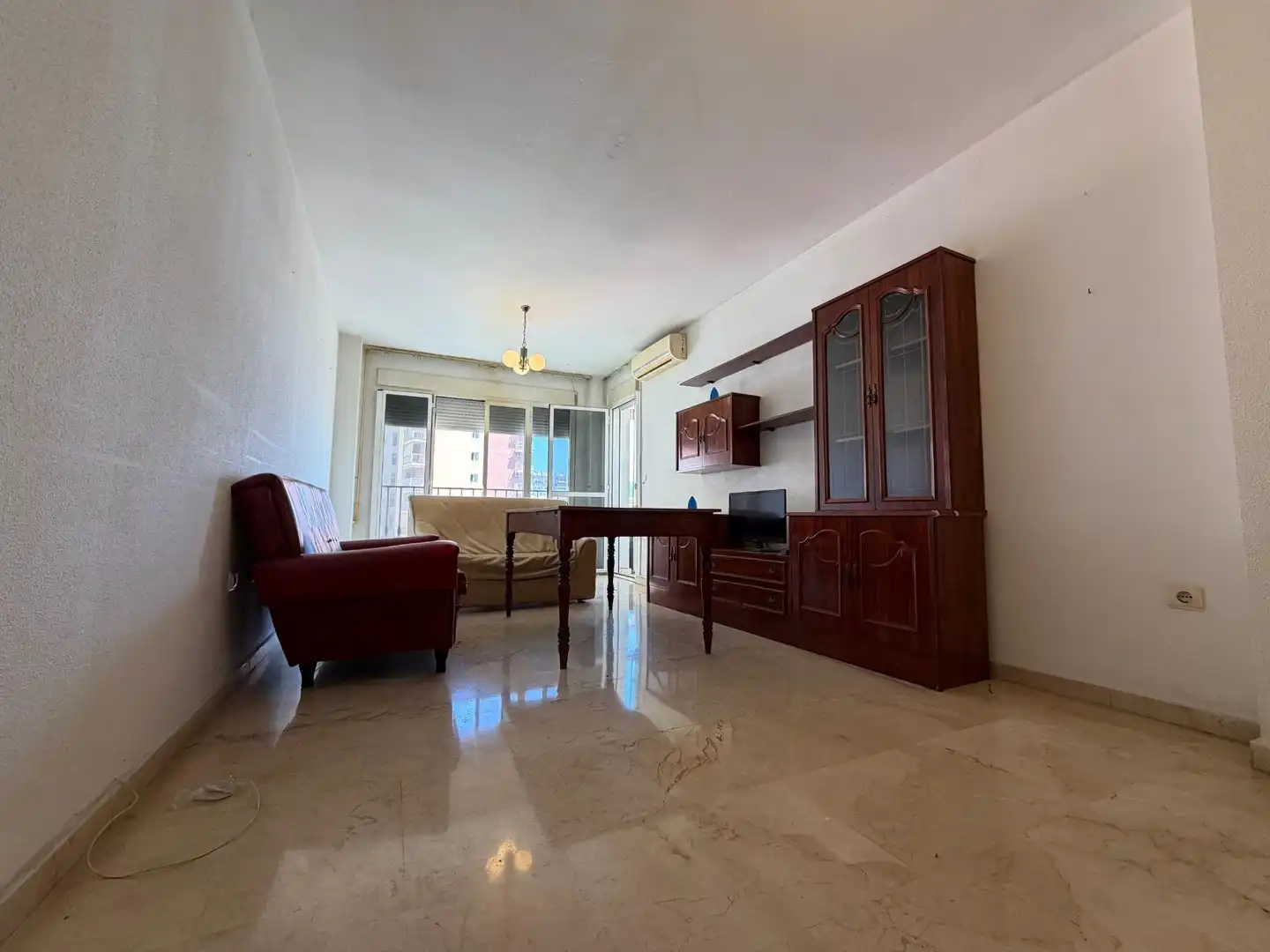 Sala d'estar de Pis en venda en Marbella amb Moblat
