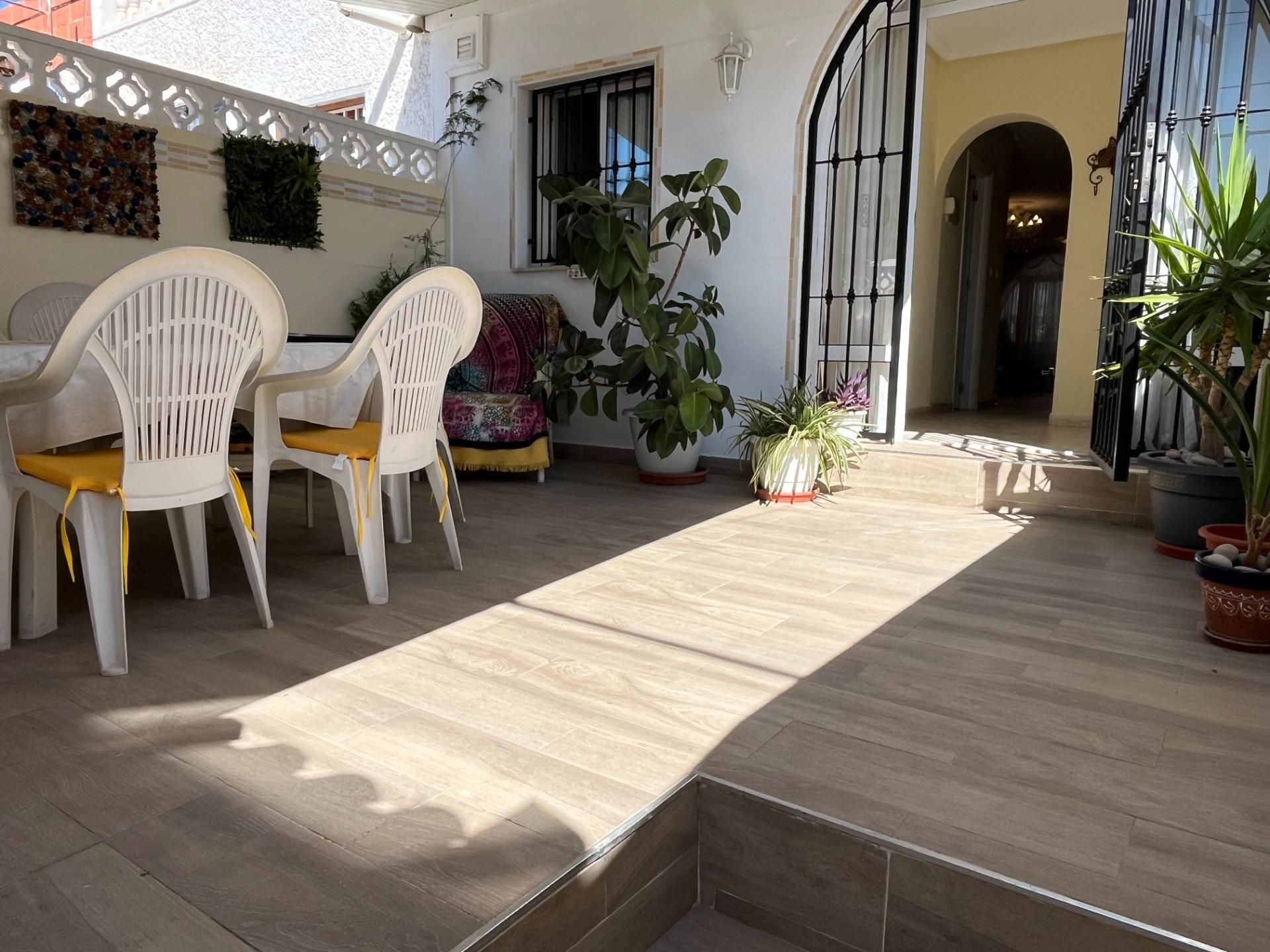 Terrace of House or chalet for sale in Torrevieja