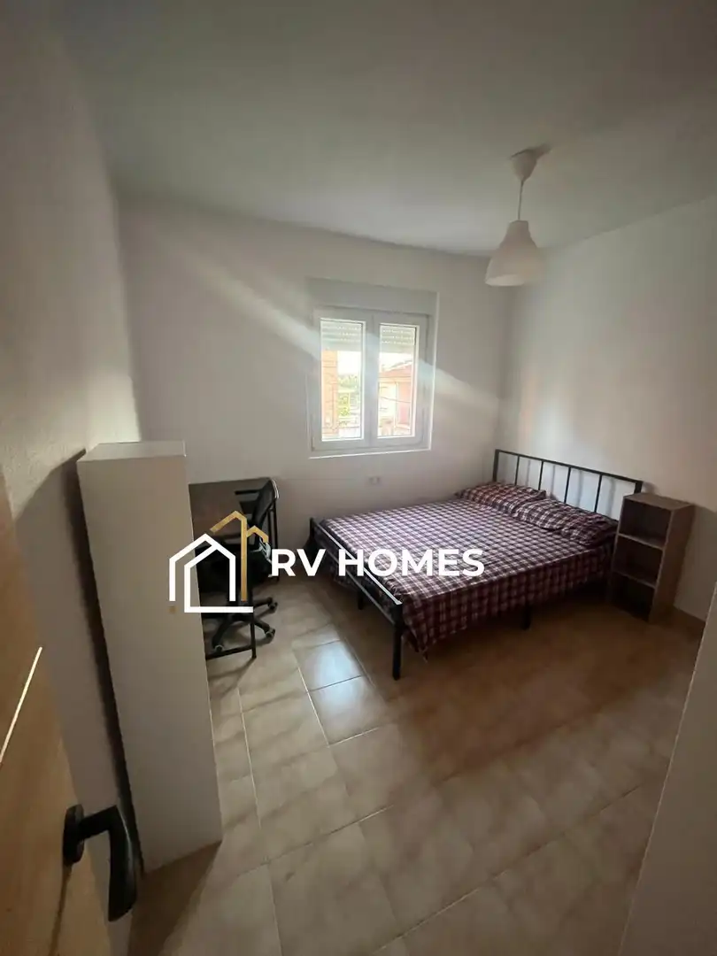 Habitación de Piso de alquiler en Cáceres con Terraza y Amueblado