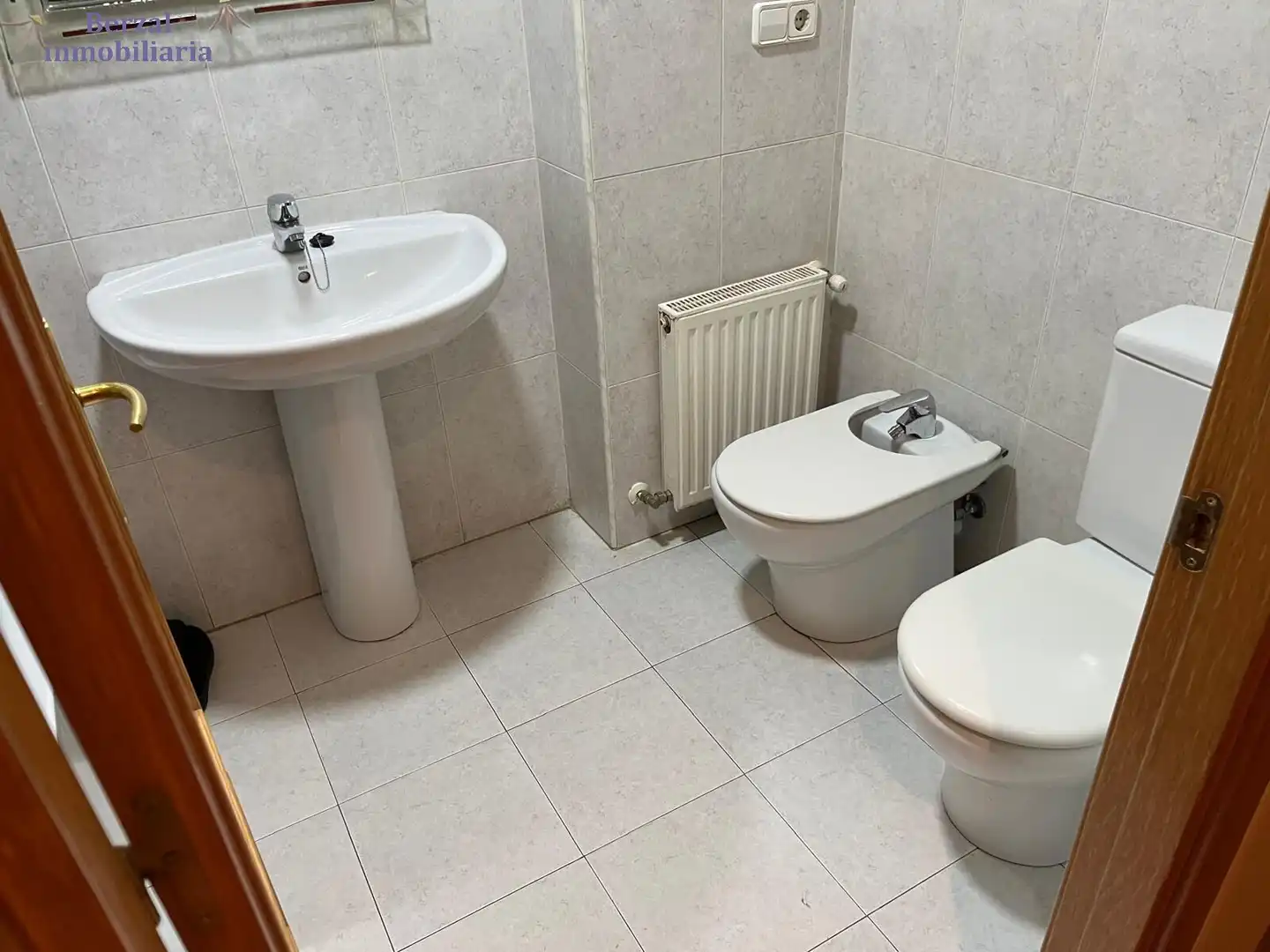 Baño de Piso en venta en Fuenmayor con Calefacción y Trastero