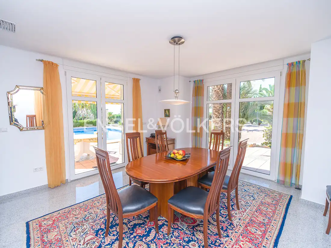 Dining room of Houses for sale in Elche / Elx  with Air Conditioner, Heating and Private garden