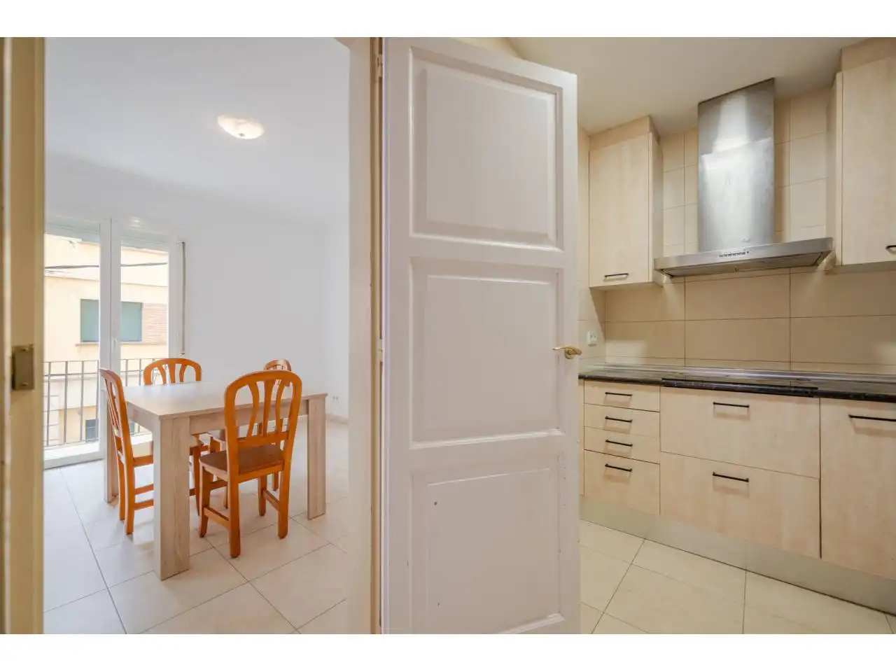 Cocina de Piso en venta en Girona con Balcón