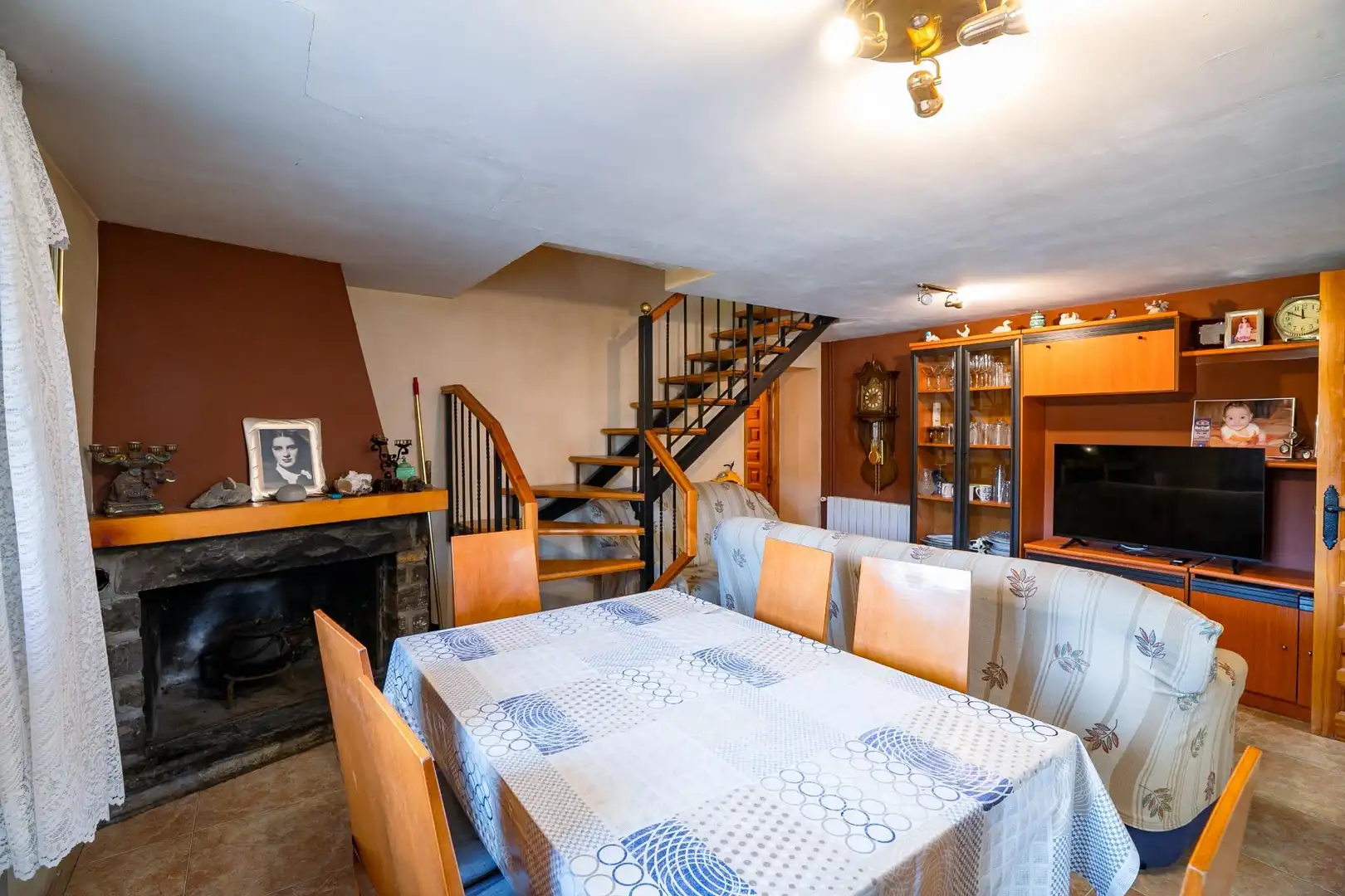 Comedor de Finca rústica en venta en Aisa con Calefacción