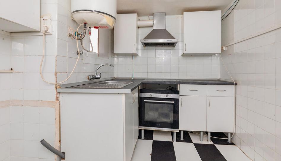 Photo 1 of Flat for sale in C/ Chenillet, Zona Calle Valencia, Valencia