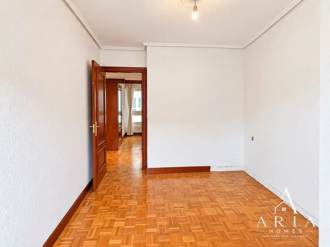 Piso con ascensor en venta en Saratsate Musikariaren Kalea, imagen 31