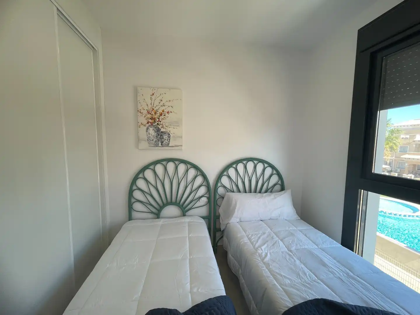 Dormitori de Apartament en venda en Orihuela amb Aire condicionat, Moblat i Piscina comunitària