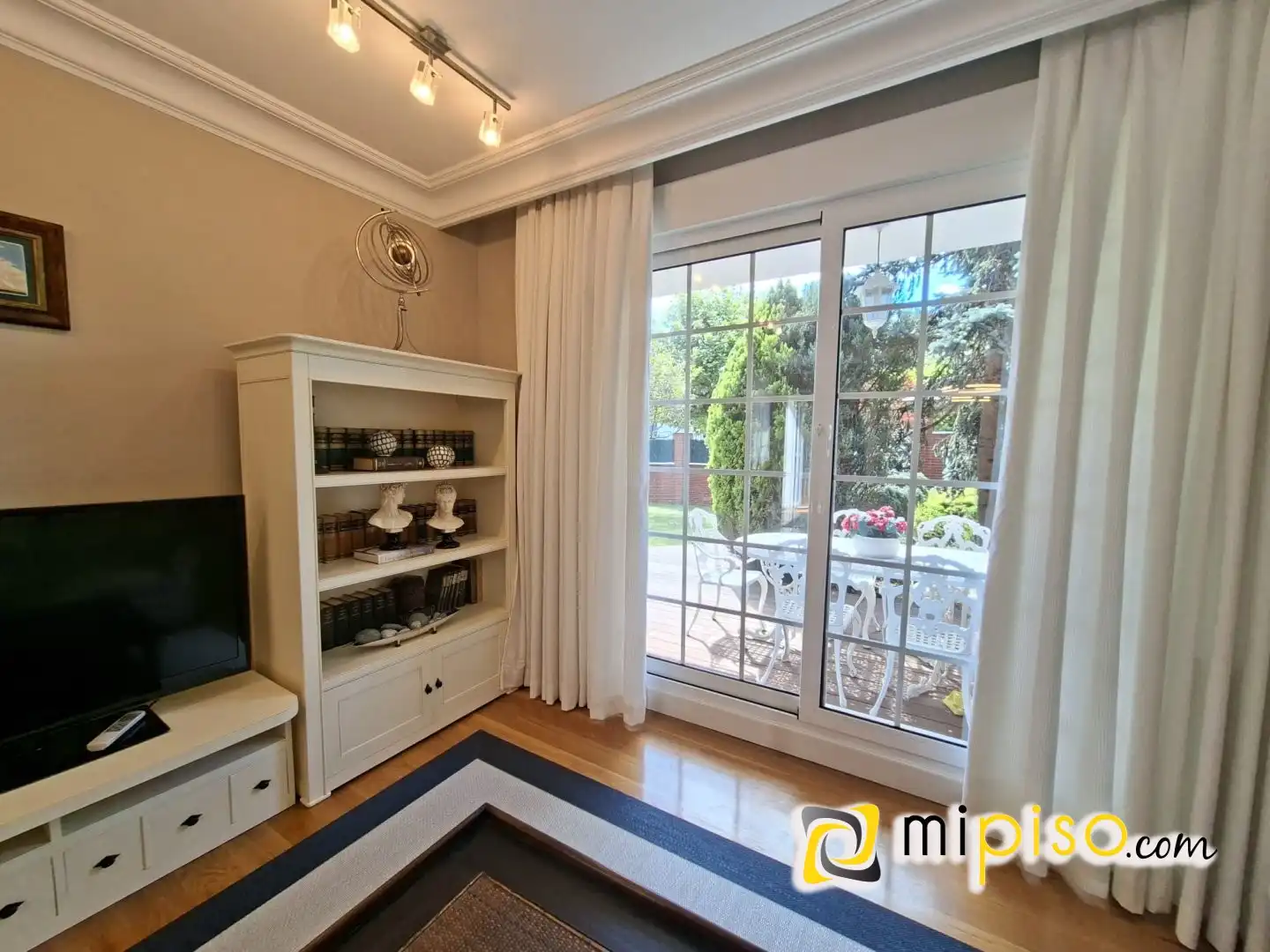 Sala de estar de Casa o chalet de alquiler en Laredo con Calefacción, Jardín privado y Amueblado