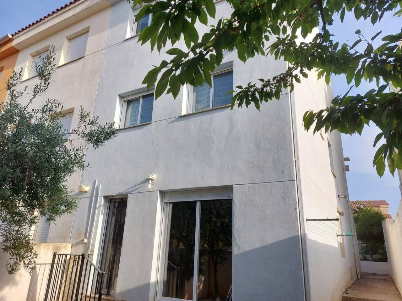 Exterior view of Single-family semi-detached for sale in Costur  with Heating, Private garden and Terrace