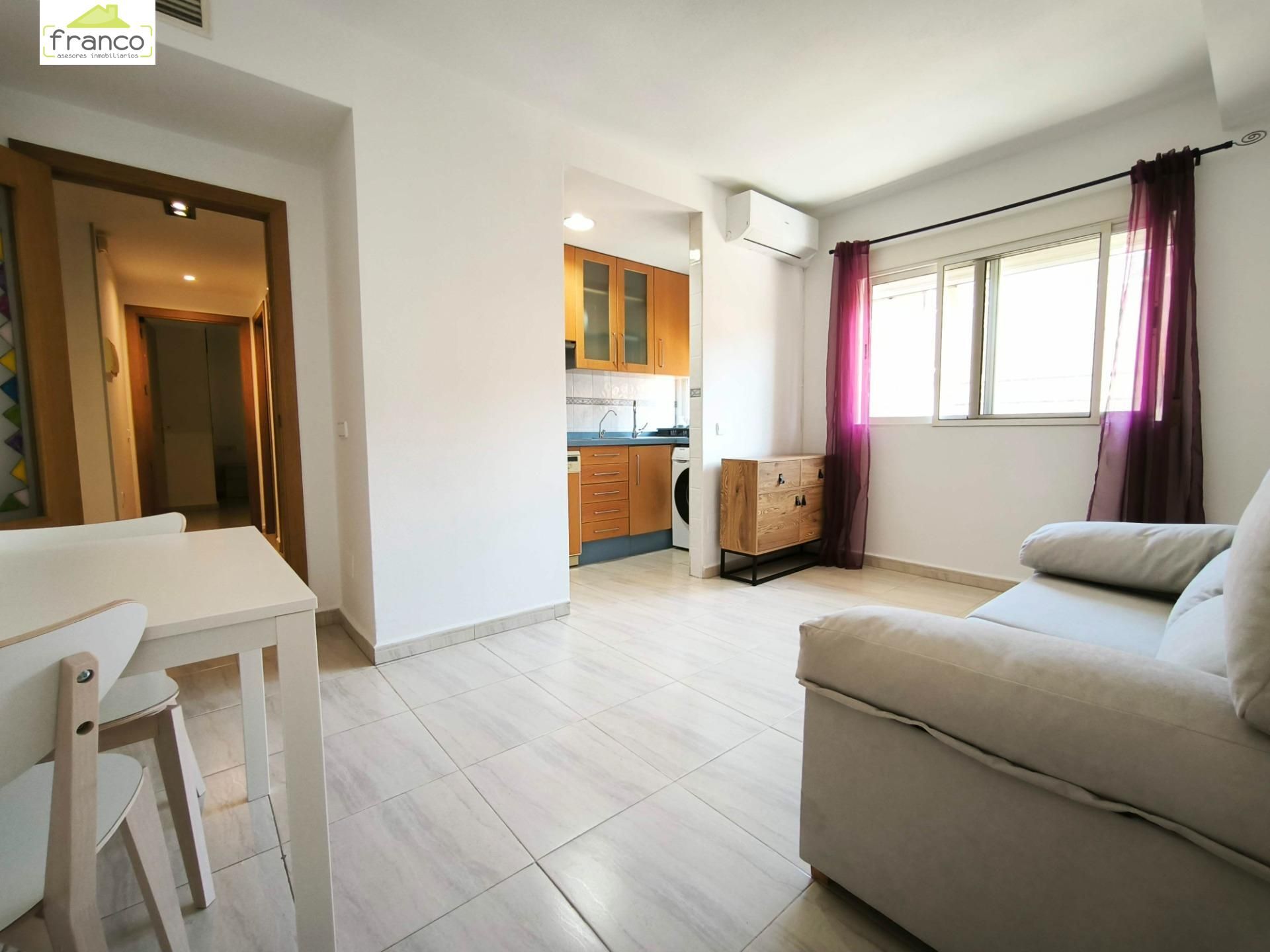 Living room of Flat to rent in  Murcia Capital  with Air Conditioner, Storage room and Balcony