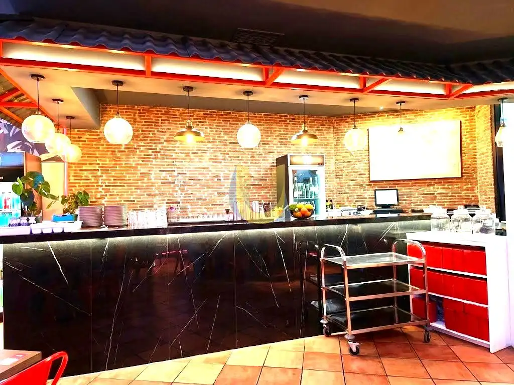Local comercial en traspaso en La Avanzada - La Cueva