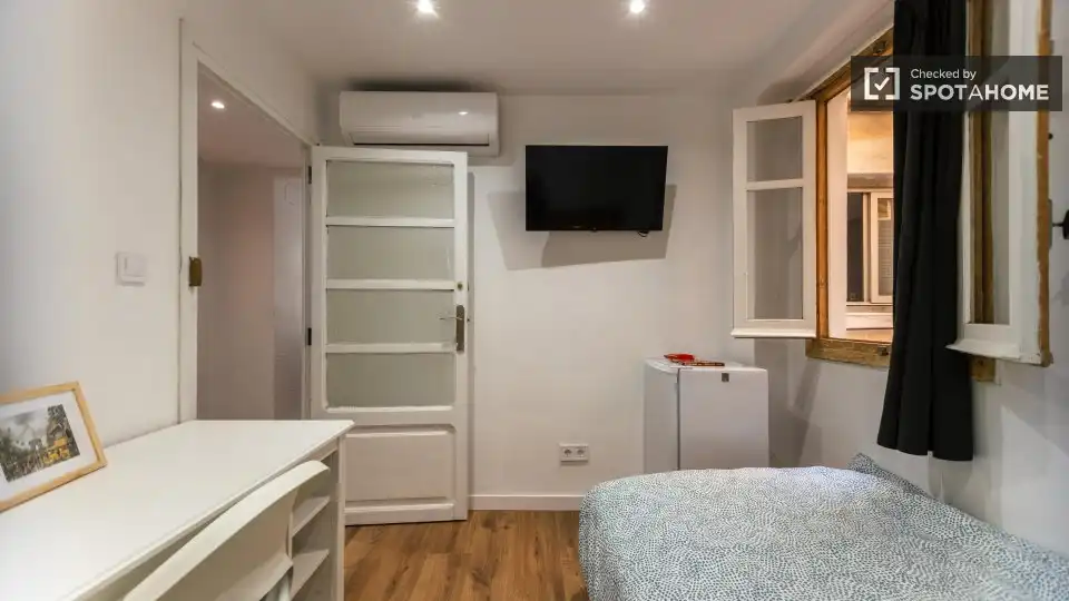 Room in Juzgados