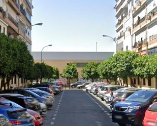 Vista exterior de Pis en venda en  Sevilla Capital amb Terrassa