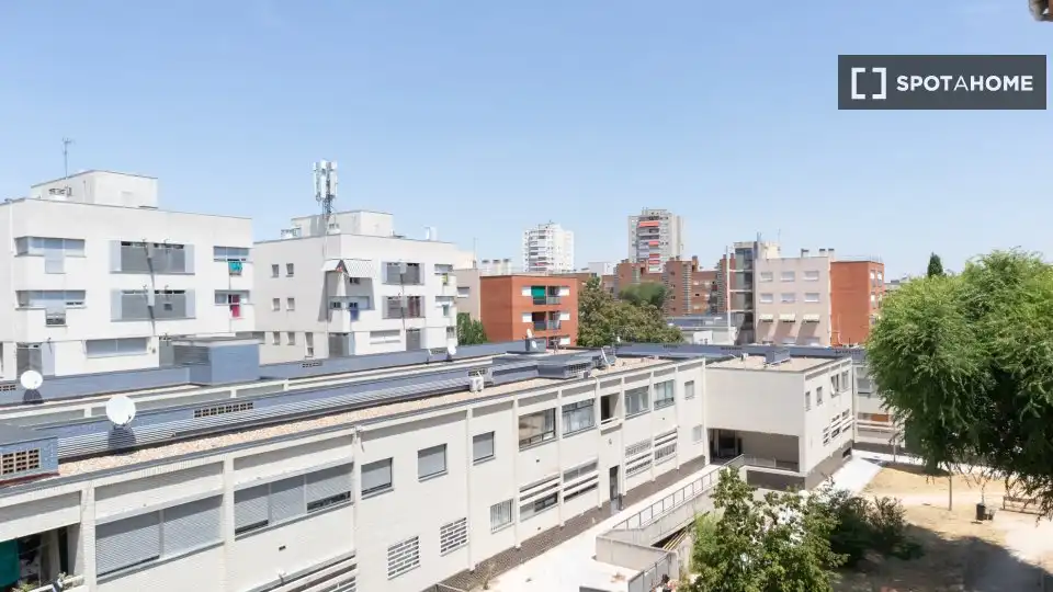 Vista exterior de Pis de lloguer en Madrid amb Aire condicionat, Calefacció i Moblat