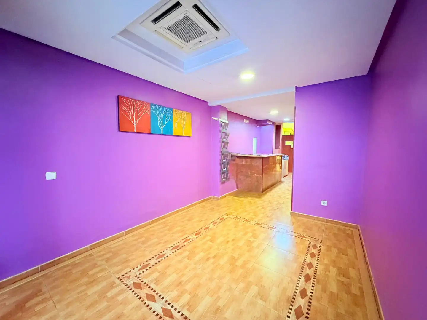 Business premises for sale in Carrer de Font i Monteros