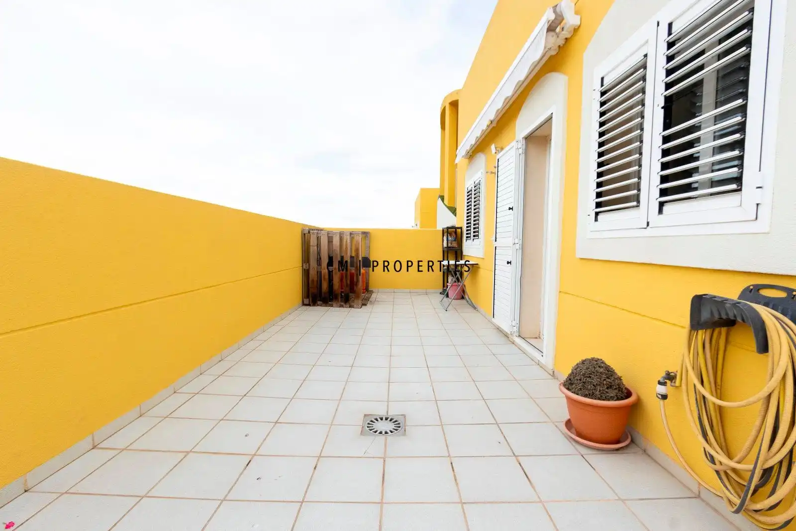 Attic for rent in Salines, de Les, Corinto - Almarda