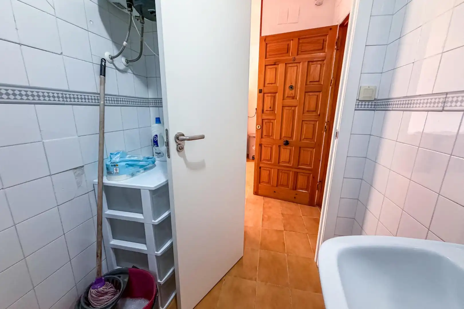 Baño de Apartamento de alquiler en Playa del Acequión, Náufragos y Rocío del Mar