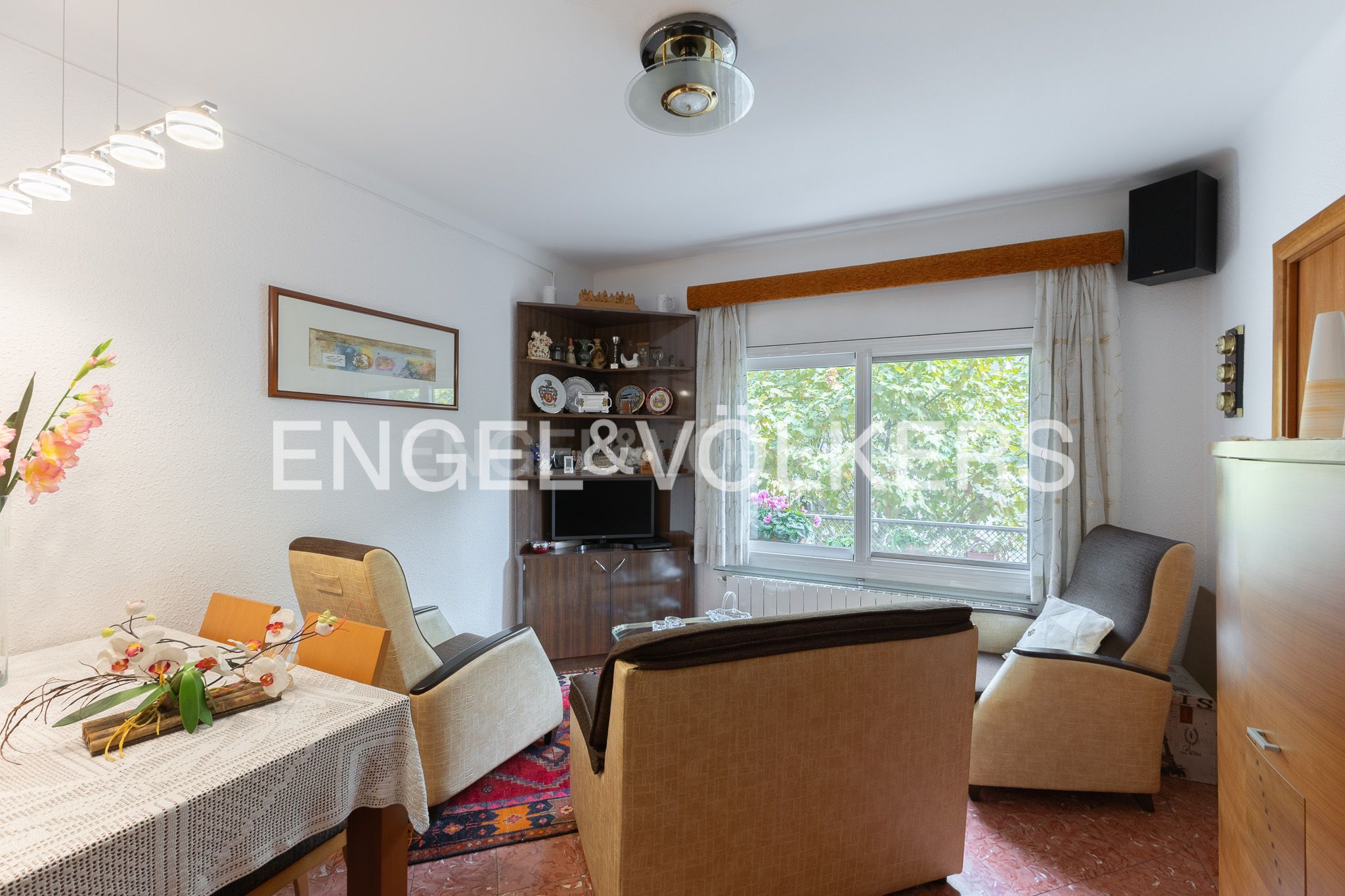 Sala de estar de Apartamento en venta en Cornellà de Llobregat con Calefacción y Balcón