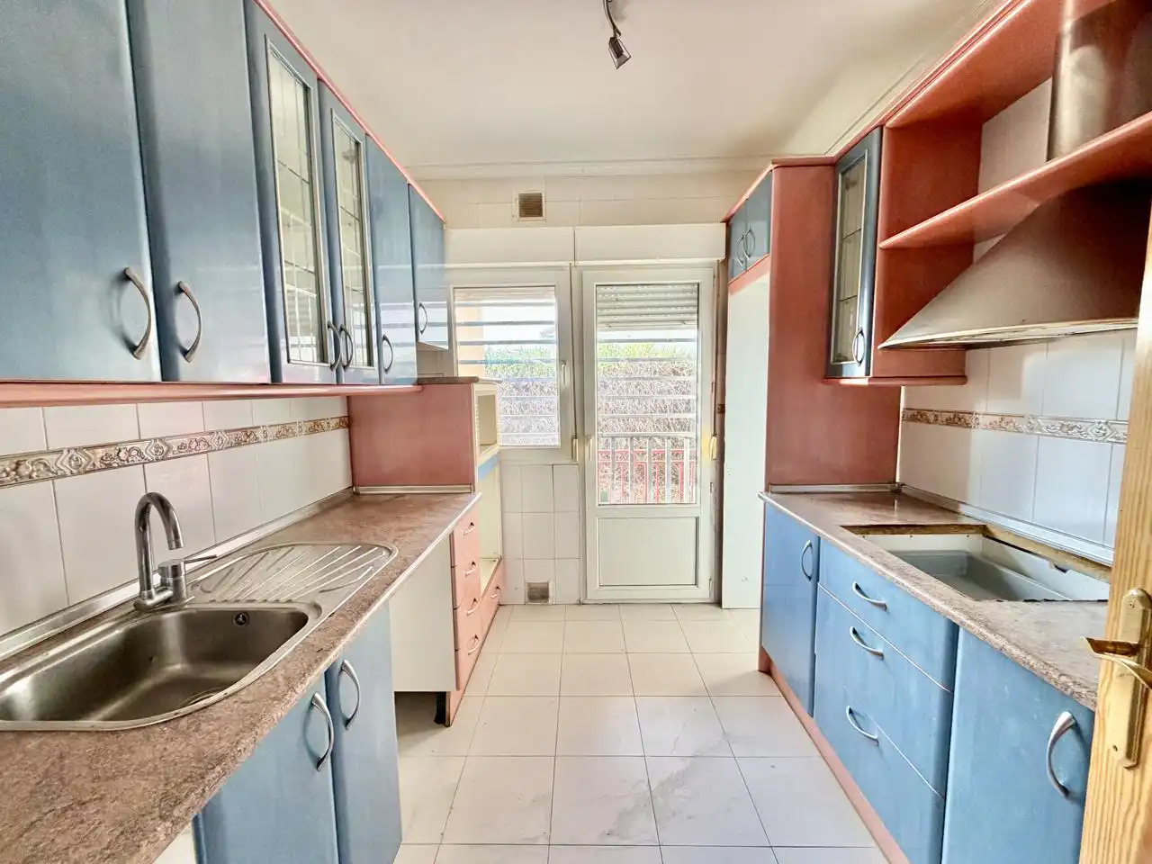 Kitchen of Houses for sale in Padiernos  with Heating and Private garden