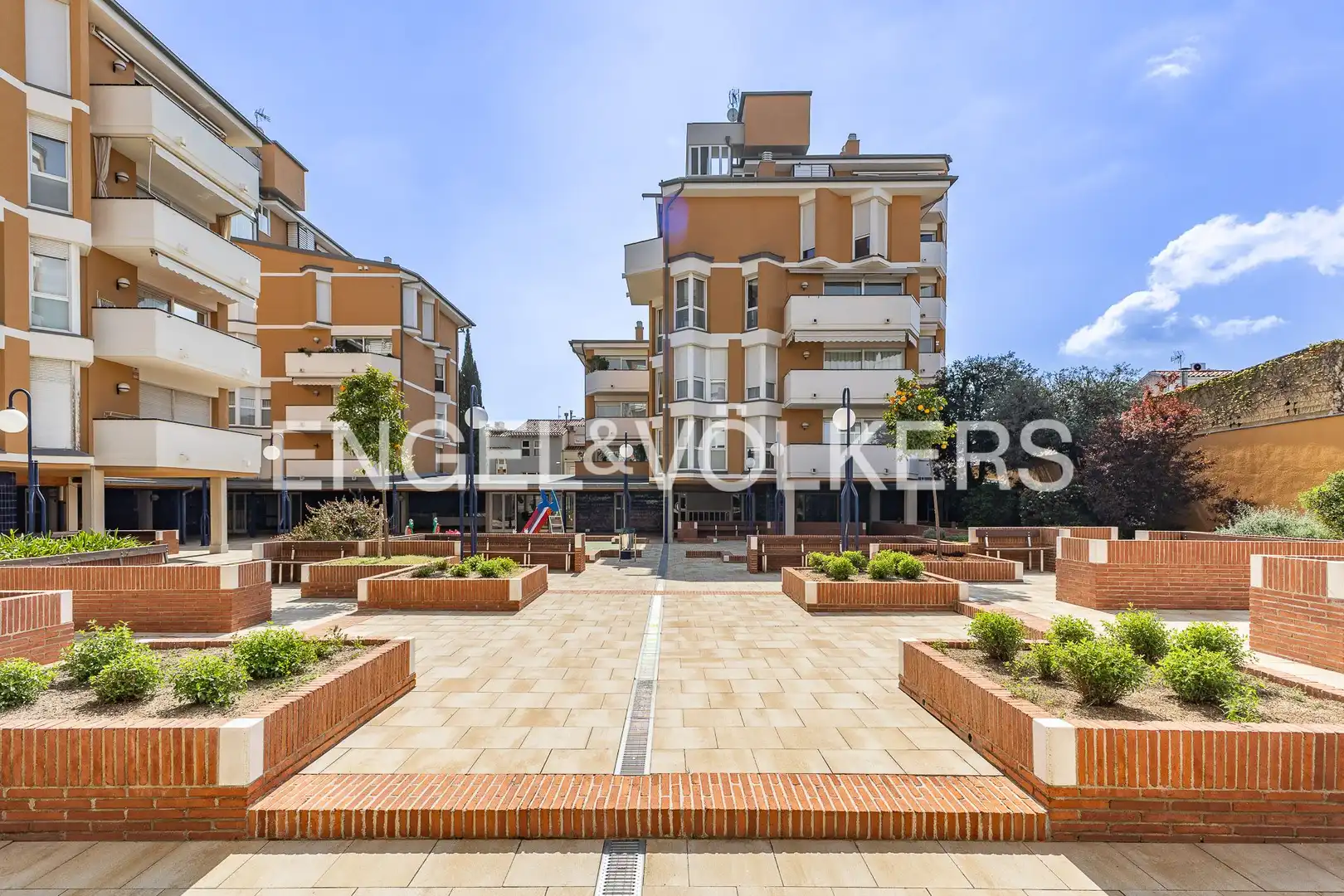 Vista exterior de Piso en venta en Sabadell con Aire acondicionado, Calefacción y Jardín privado