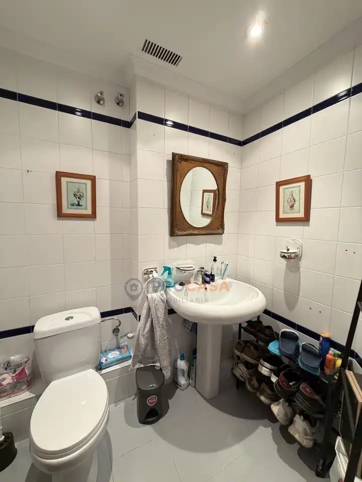 Bathroom of Duplexes for sale in Utrera